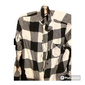 Women’s Plaid Shirt